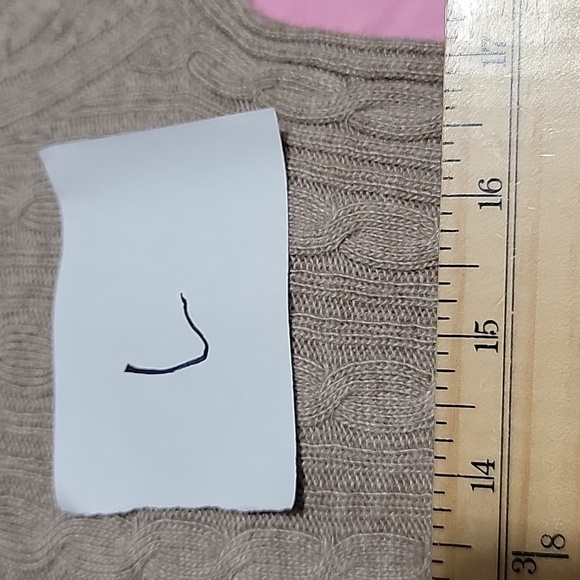 New Express 100% Cashmere Cable Knit Sweater Ribbed Hem Trim Hot Red - Picture 7 of 8